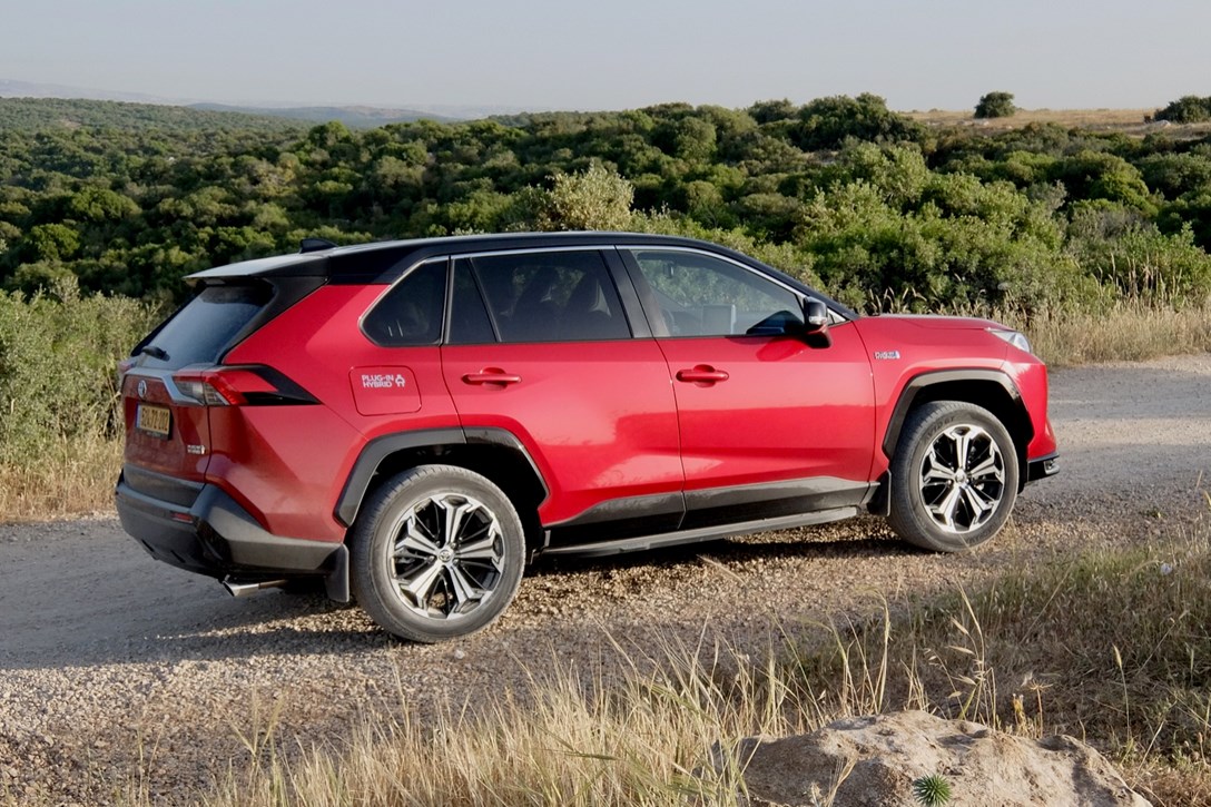 1643811-טויוטה ראב 4 PHEV - מבחן דרכים - 10.jpeg