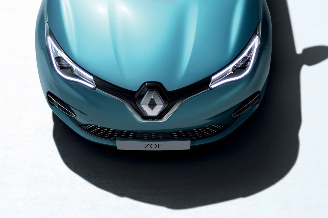 1618065-21227966_2019_-_New_Renault_ZOE.jpg