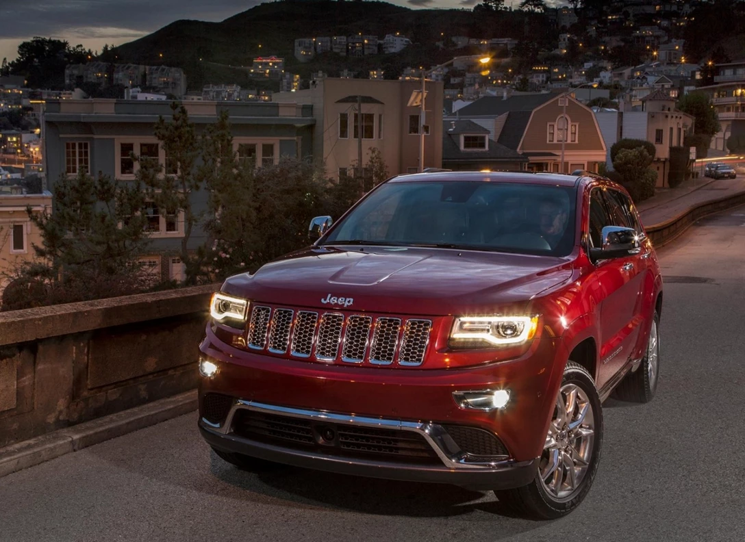 1658471-Jeep-Grand_Cherokee-2018-07.jpg