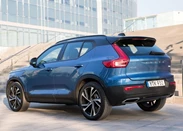 1674548-Volvo-XC40-2019-02.jpg