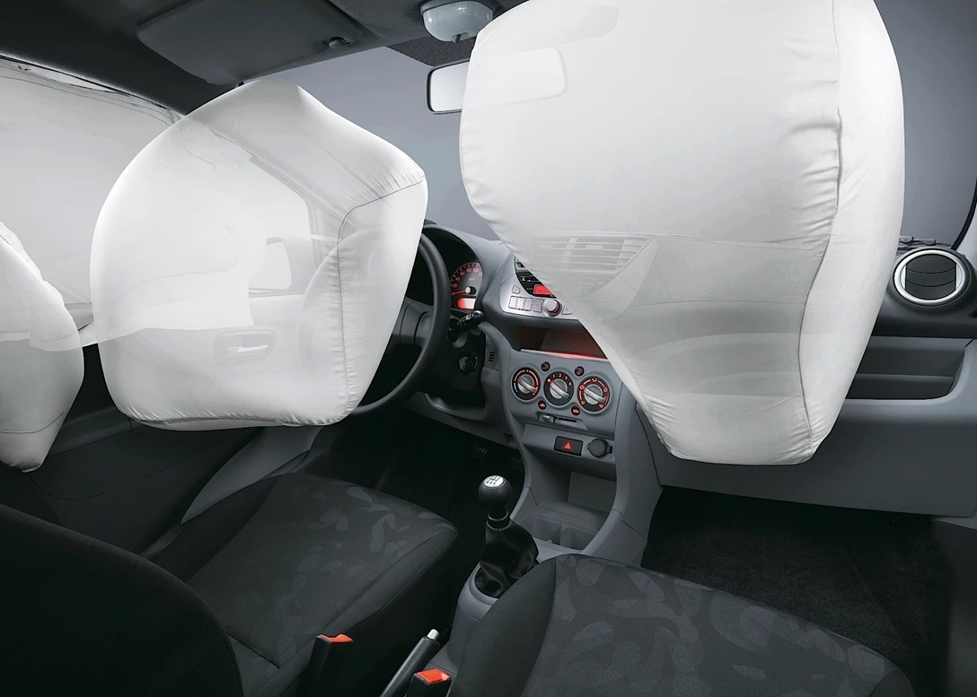 Suzuki-Alto-2014 (7).jpg