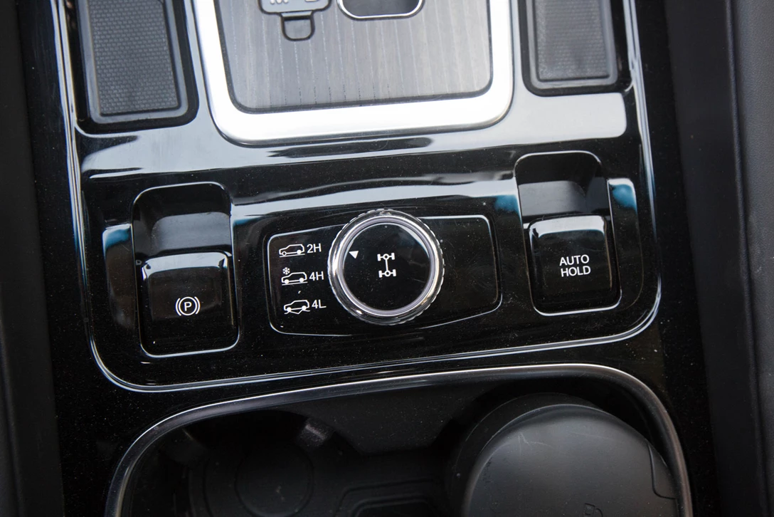 1592744-סאנגיונג רקסטון (4).jpg