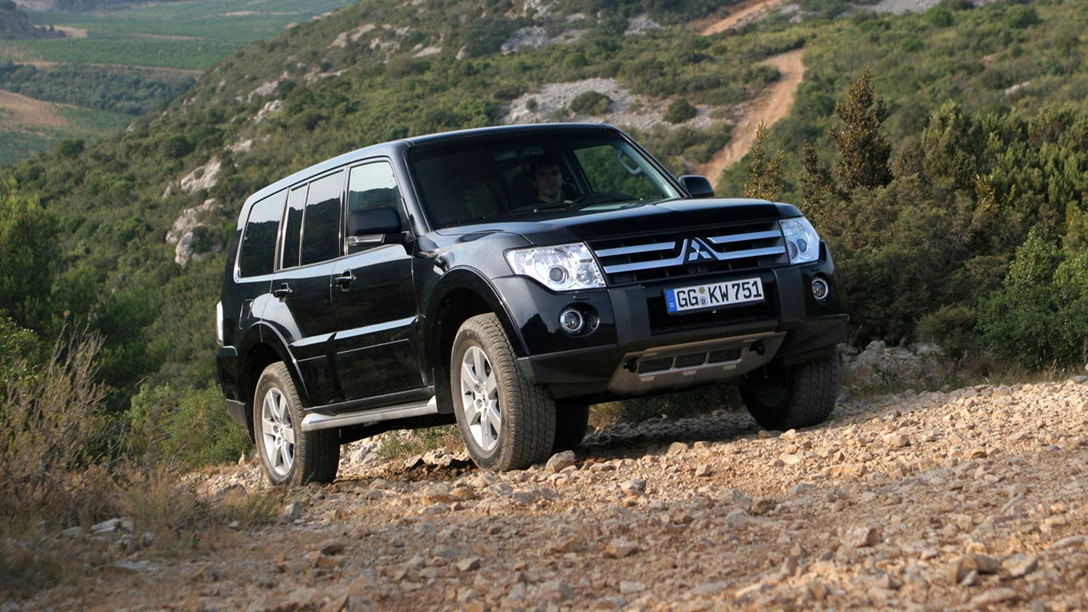 1681864-Mitsubishi-Pajero_European_Specs-2007-1280-01.jpg