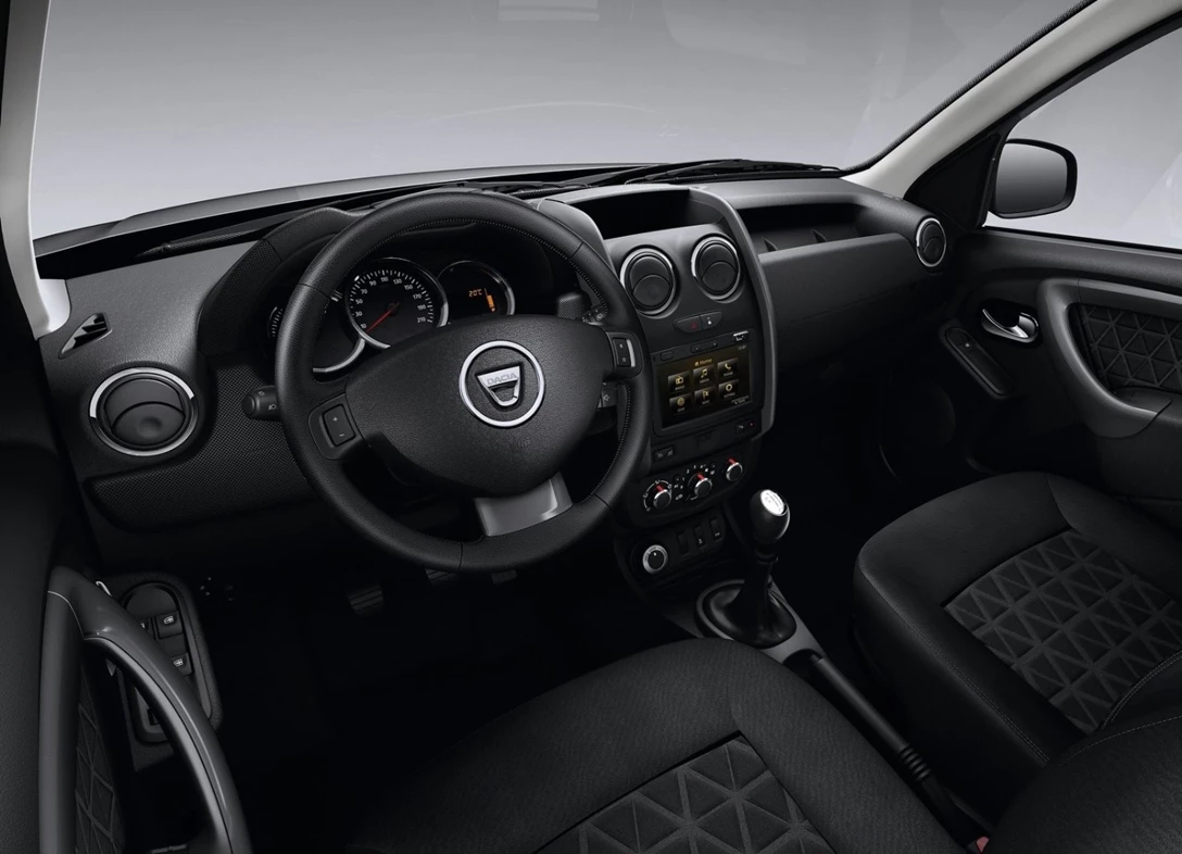 1639374-Dacia-Duster-2016-06.jpg