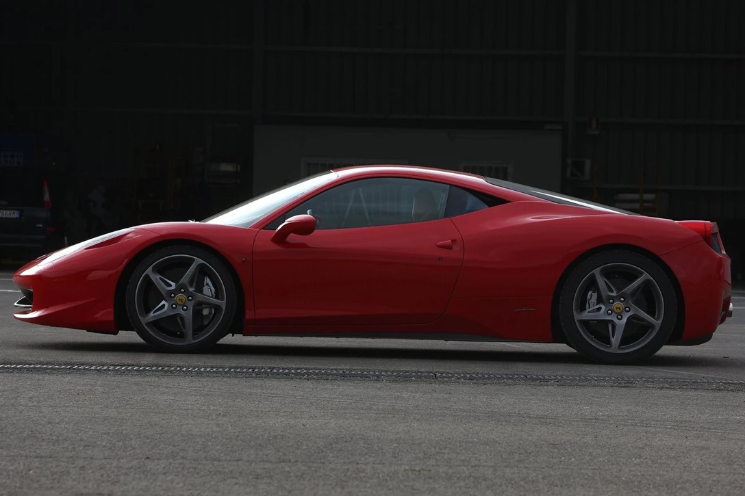 פרארי 458 איטליה