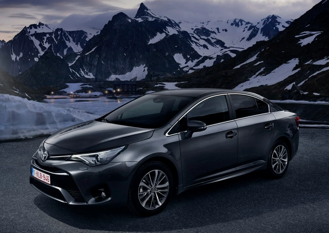 1658411-Toyota-Avensis-2016-1600-02.jpg