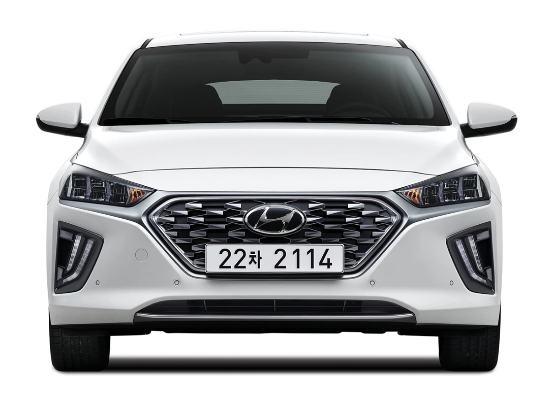 1610480-New IONIQ front.jpg