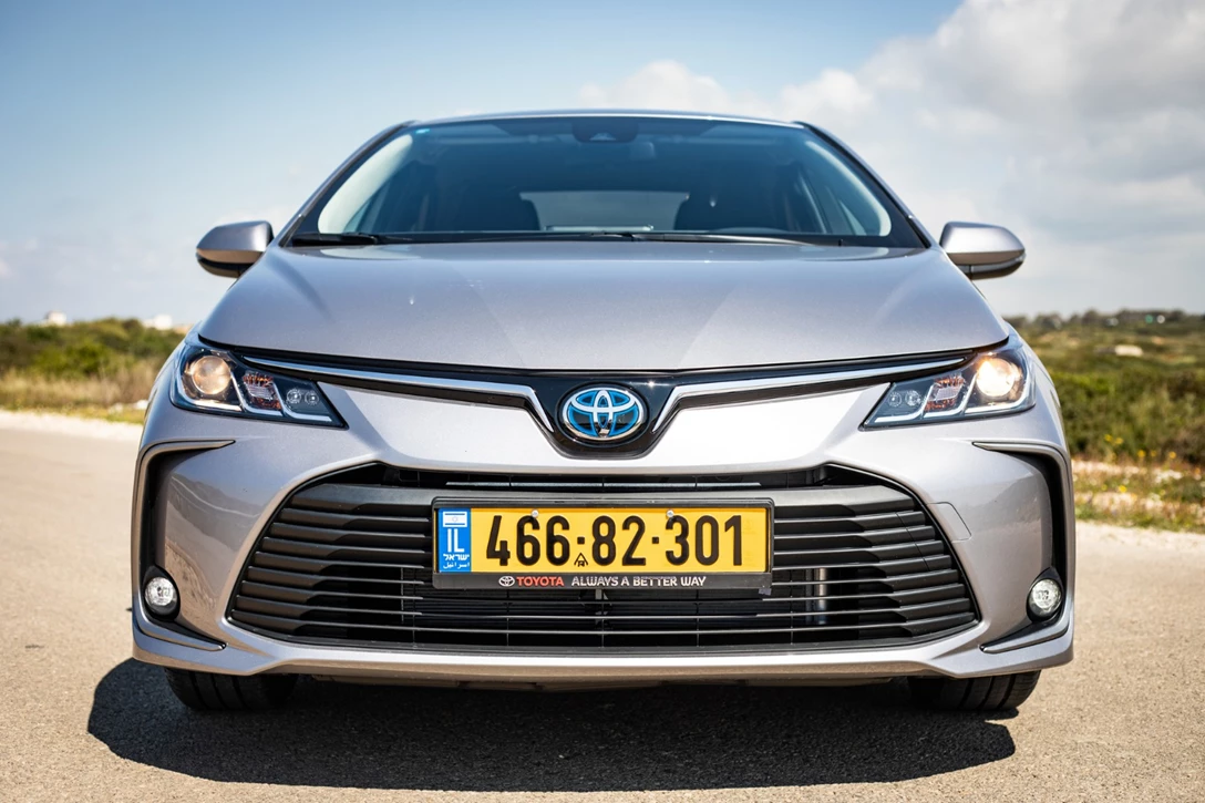 1614002-טויוטה קורולה 1 (13).jpg