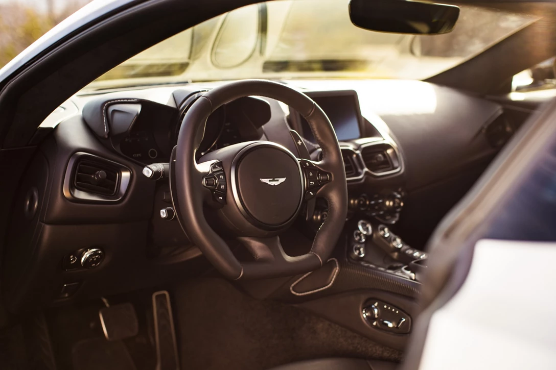 1599146-אסטון מרטין ואנטג מבחן דרכים השקה (41).jpg