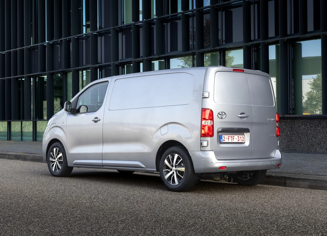 1704885-Toyota-Proace-2024-03.jpg