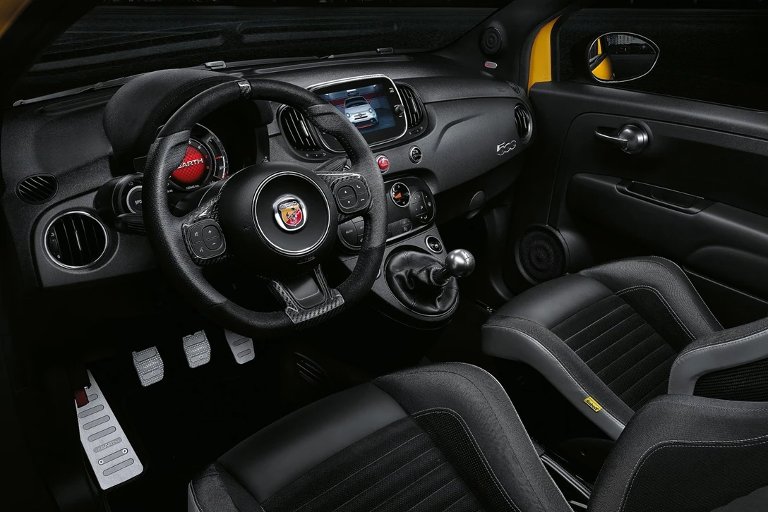 אבארט 595 מתיחת פנים