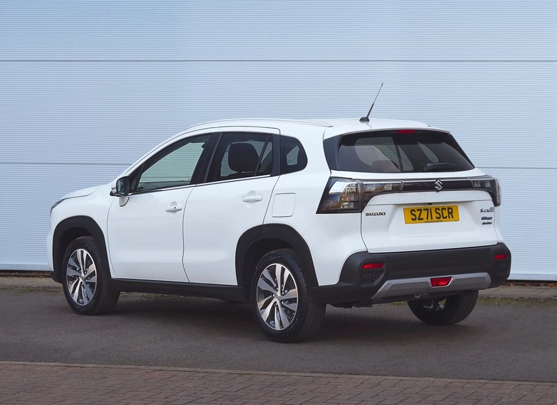 1661941-Suzuki-S-Cross-2022-02.jpg