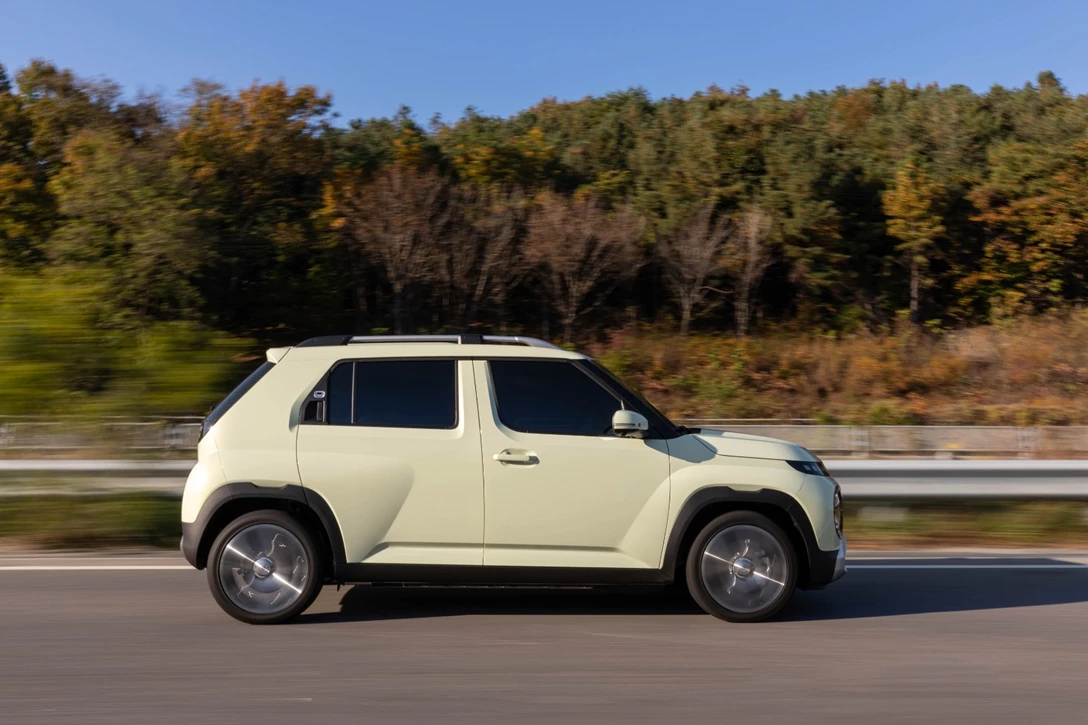 1703713-INSTER Drive_18.jpg