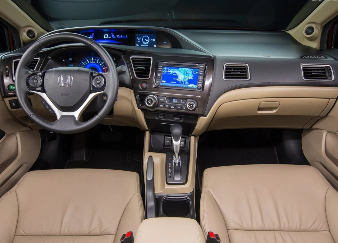 1637458-Honda-Civic_Sedan-2016-05.jpg