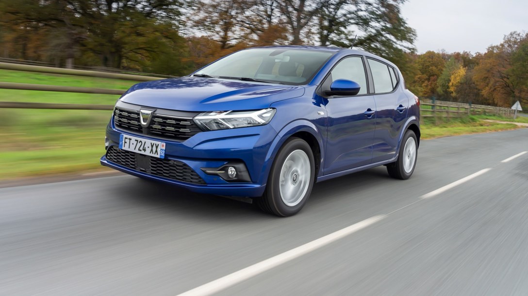 1684419-2020 - New Dacia SANDERO tests drive (2)-min.jpeg