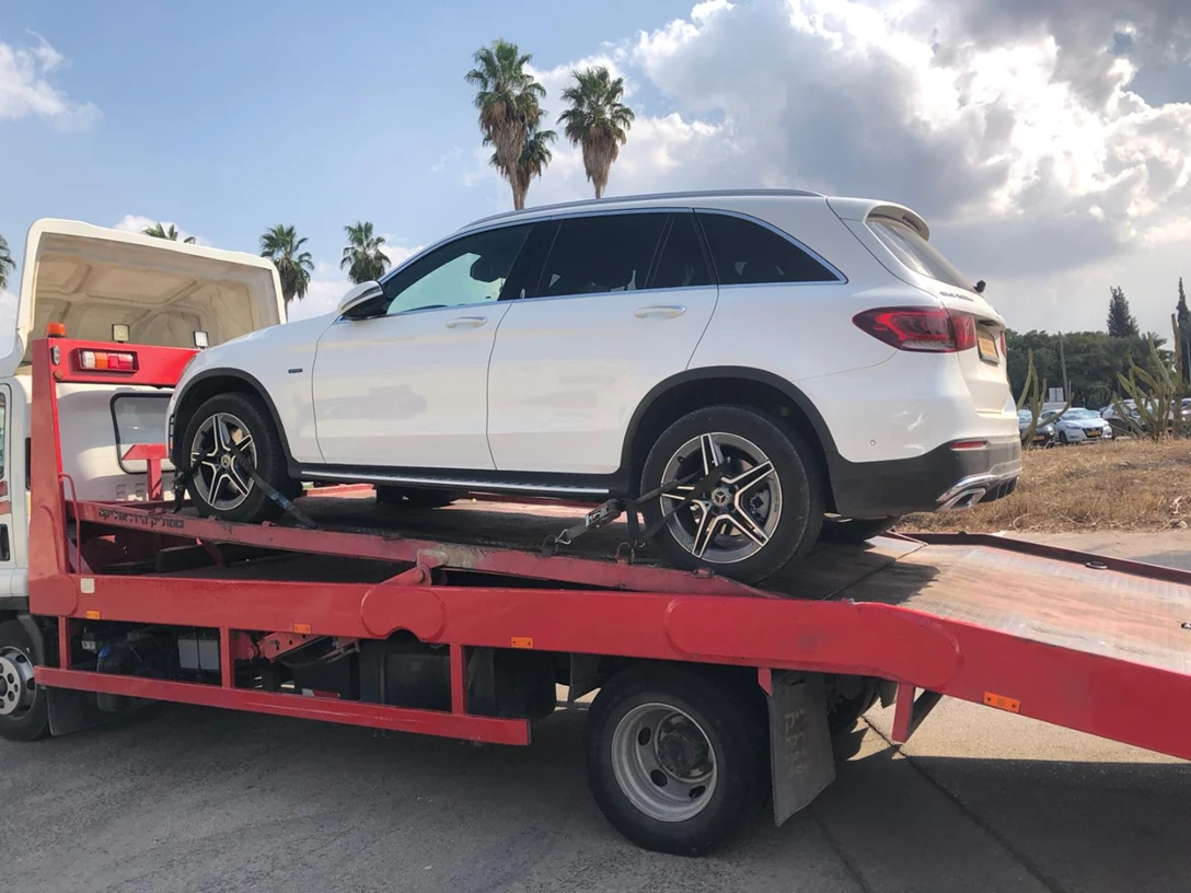 1671080-מונית הכסף 1.jpg