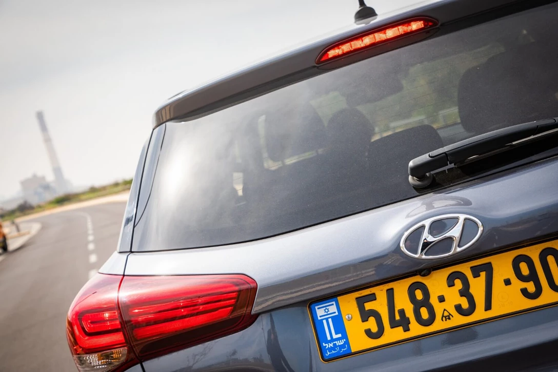 1618400-01-hyundai i20 (7).jpg