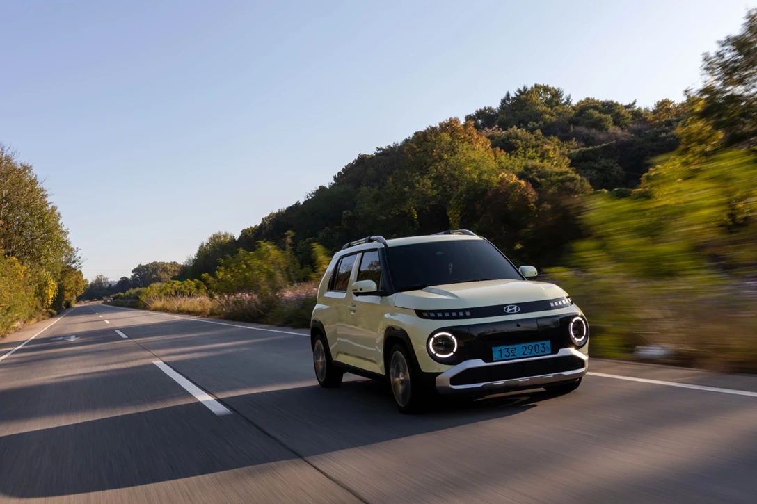 1703712-INSTER Drive_03.jpg