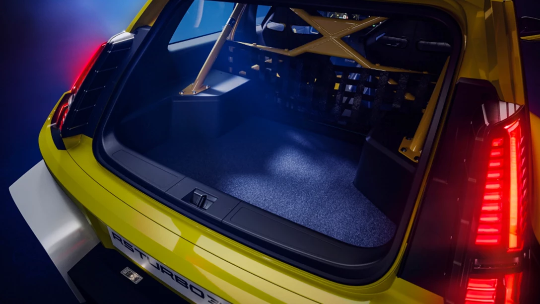 1707543-Renault 5 Turbo 3E (2).jpg