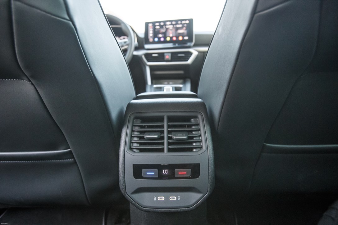 1643209-פורד פוקוס מול סיאט לאון מבחן דרכים - 25.jpeg