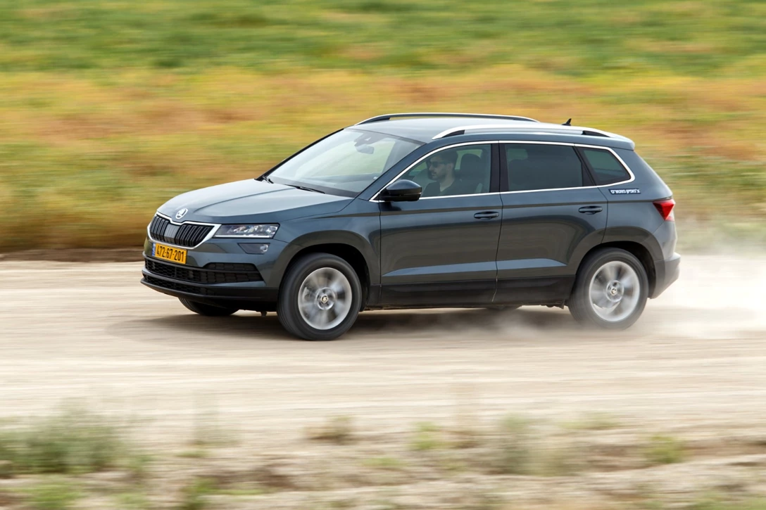 1597366-סקודה קארוק - מבחן דרכים (1.0 ל) (1).jpg