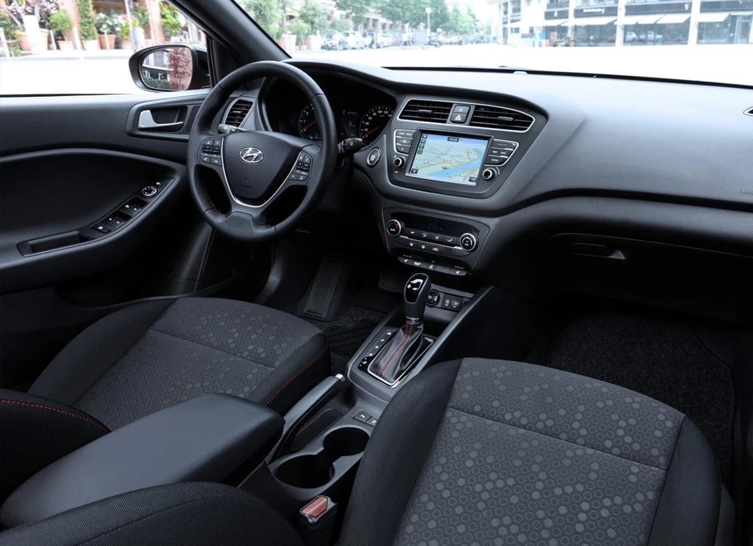 1640417-Hyundai-i20-2019-06.jpg