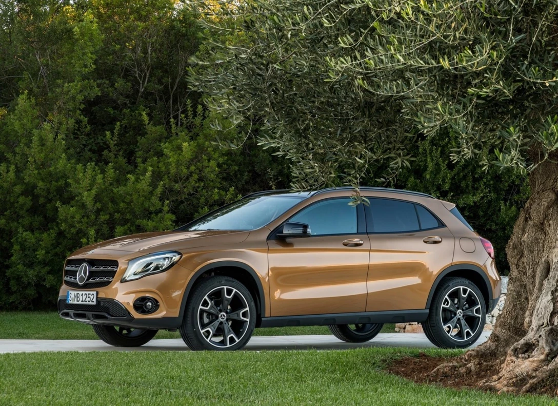 1648786-Mercedes-Benz-GLA-2018-04.jpg