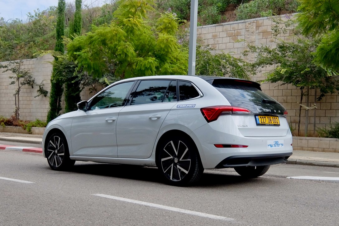 1638440-סקודה סקאלה 1.5 ל - 8.jpeg