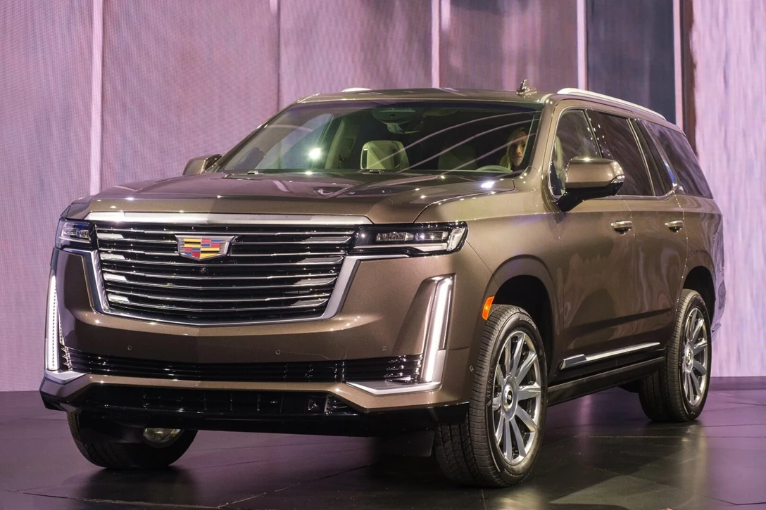 1629465-CadillacEscaladeReveal01.jpg