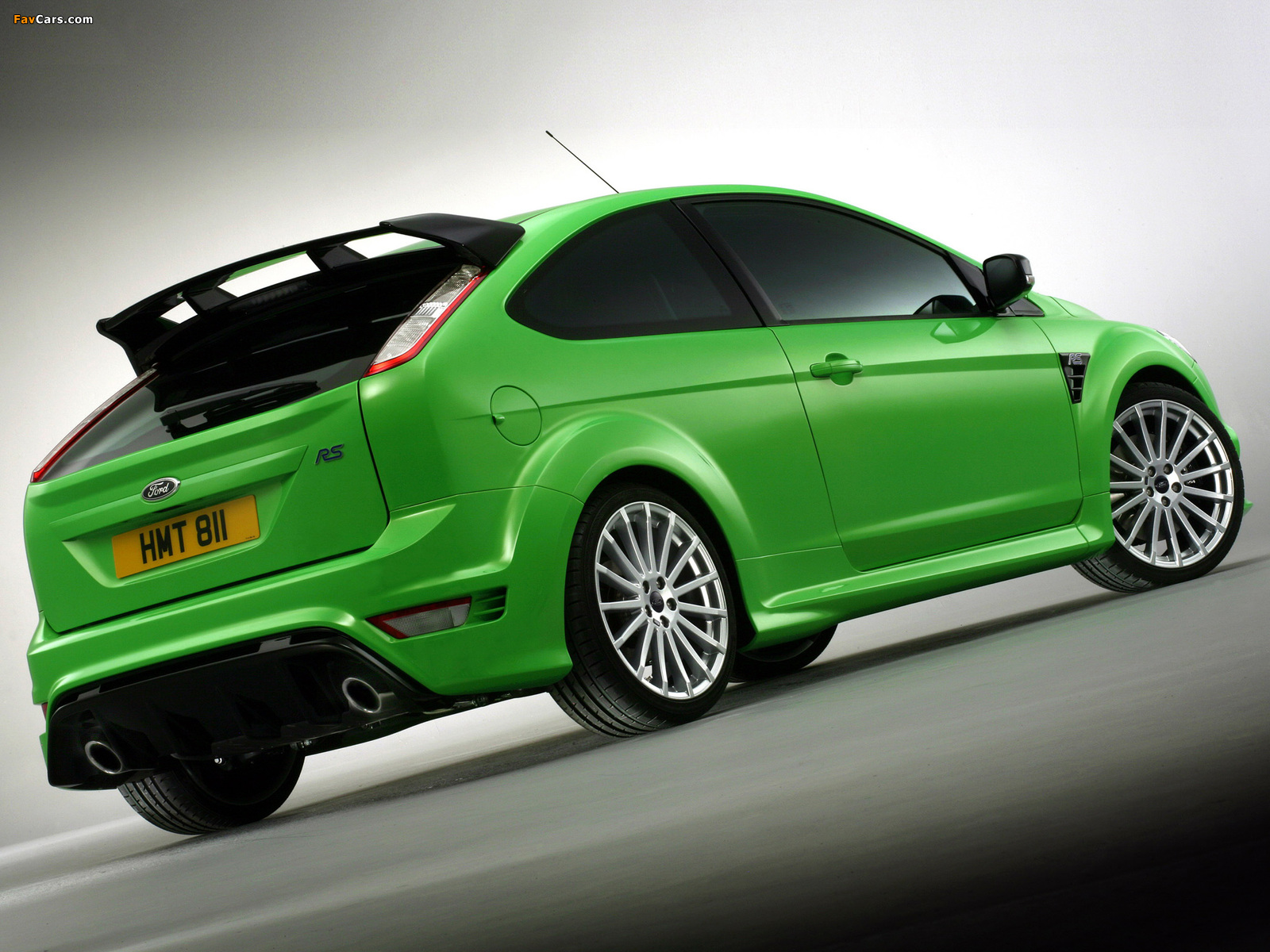 1603130_ford_focus_4.jpg