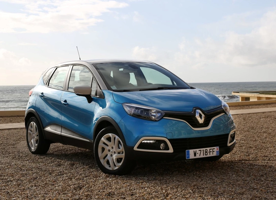 1647898-Renault-Captur-2014-02.jpg