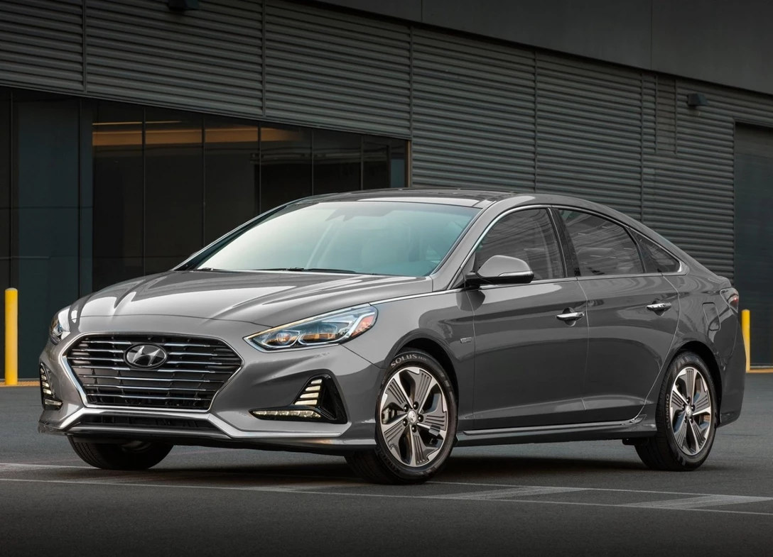 1647535-Hyundai-Sonata_Hybrid-2019-01.jpg