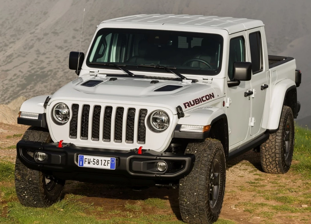 1682286-Jeep-Gladiator-2023-04.jpg
