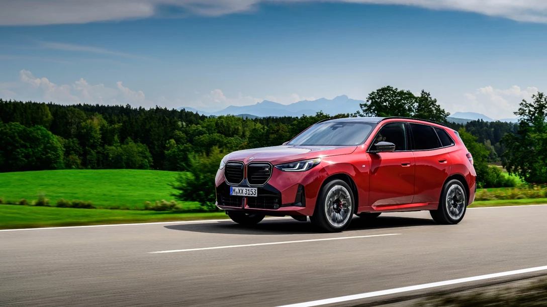 1702787-P90568111_highRes_the-new-bmw-x3-m50-x.jpg