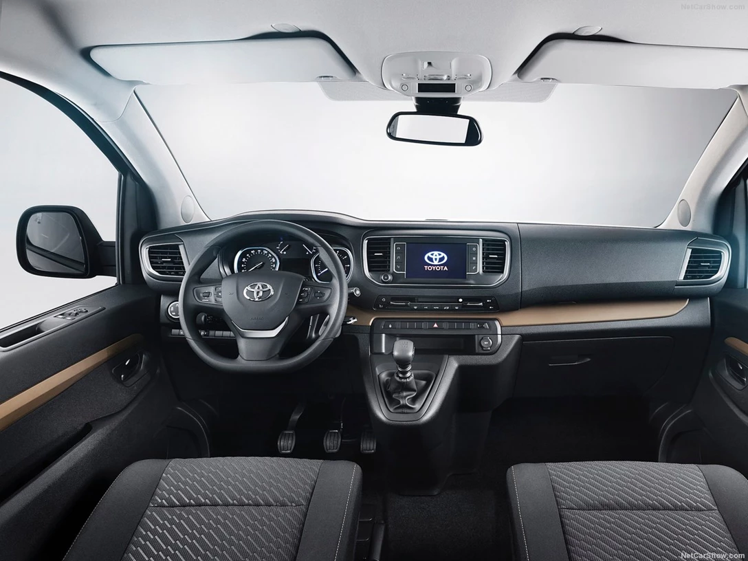 1588238-Toyota-ProAce 1.jpg