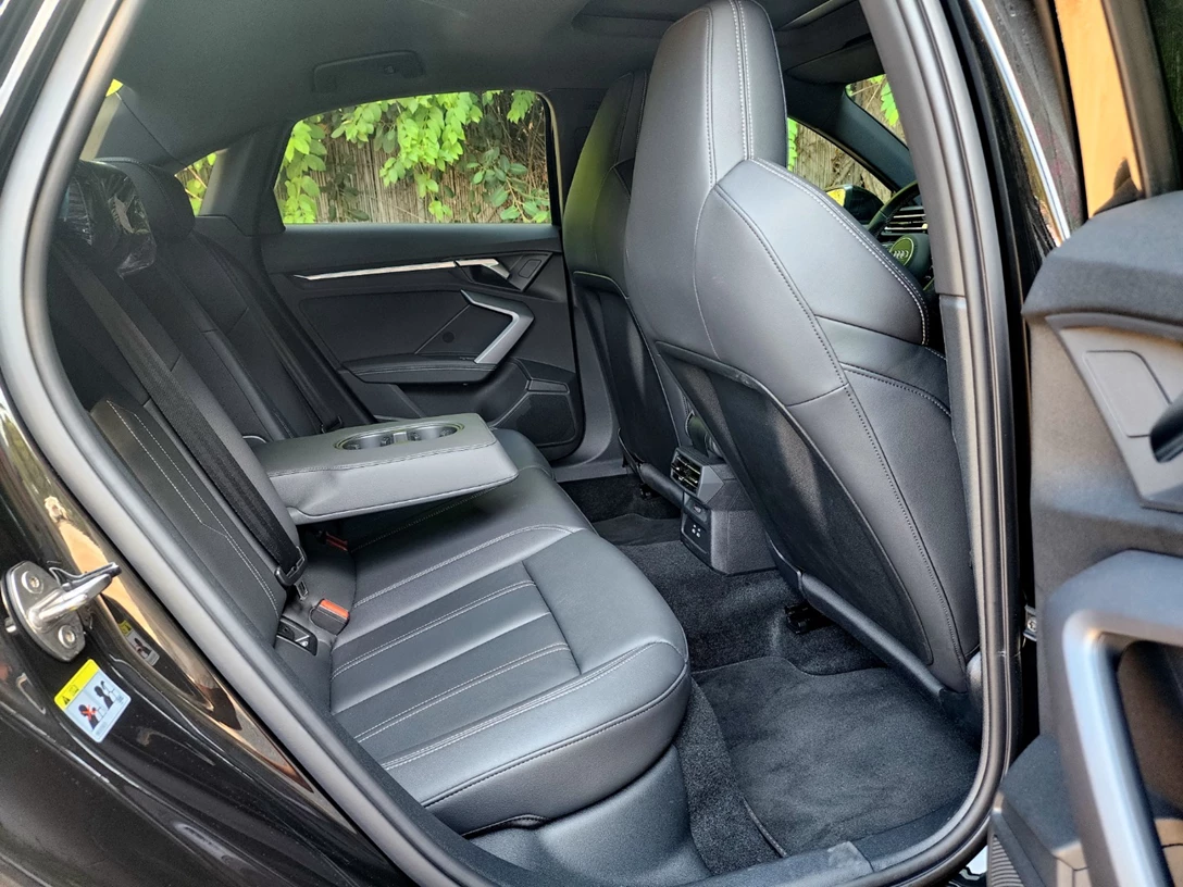 1702058-A3AUDI (35).jpg