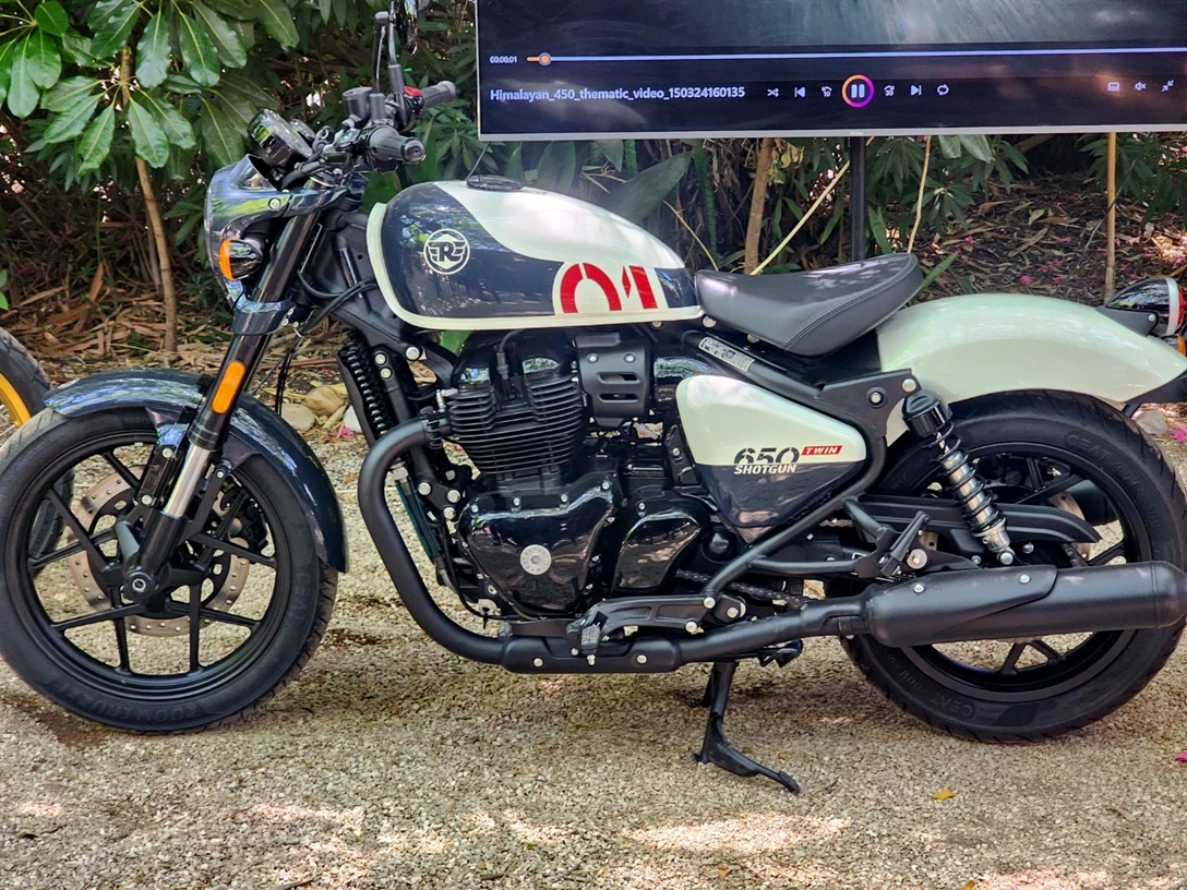 1697552-רויאל5 צילום איתמר רותם-min.jpg