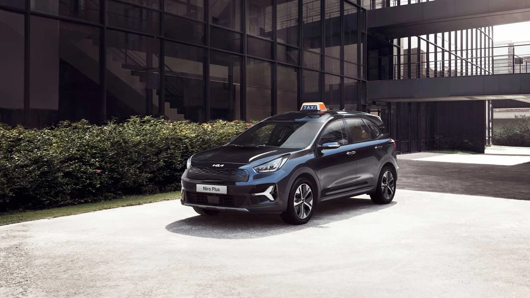 1667107-2022-kia-niro-plus.jpg
