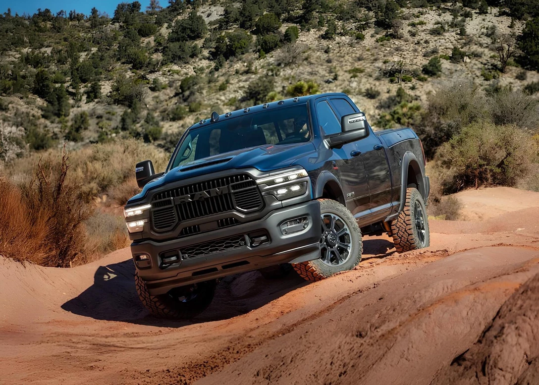 RAM-2500-3500-2025-18.jpg