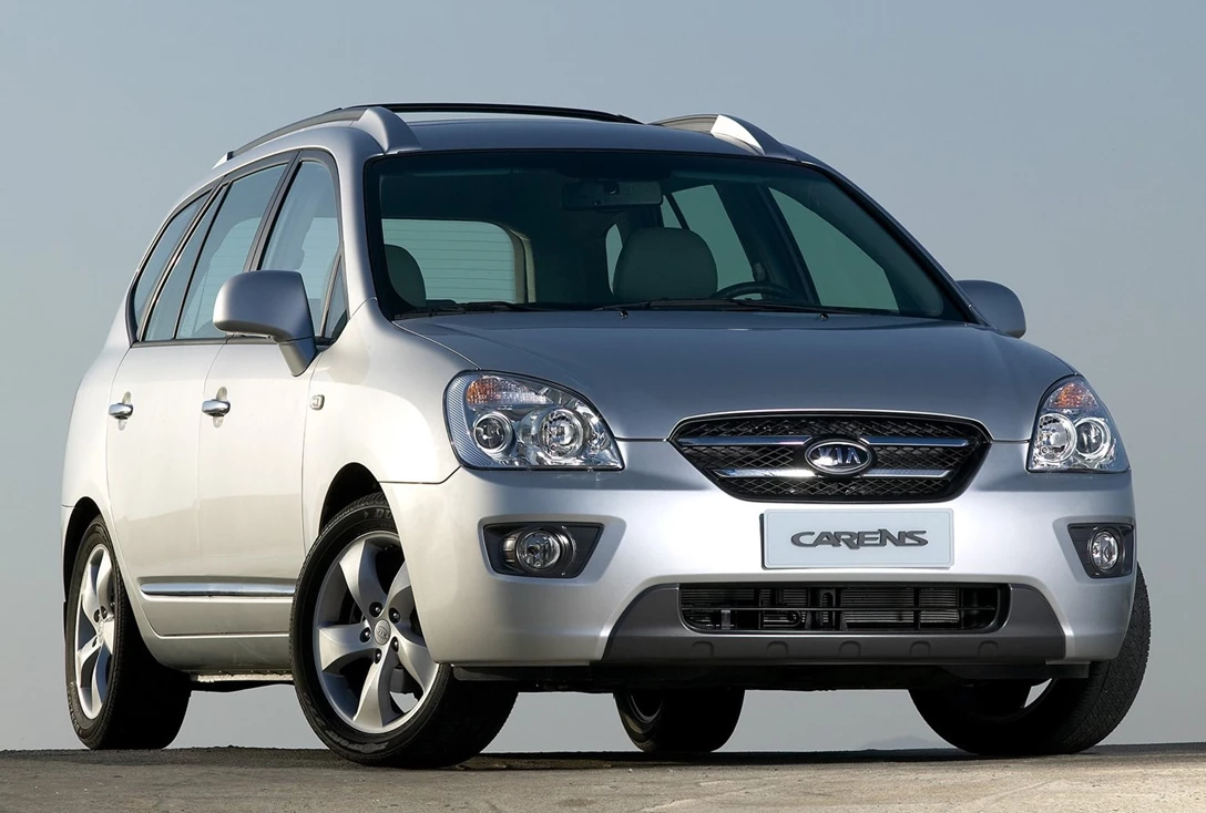 1599455-Kia-Carens-2007-1600-01.jpg