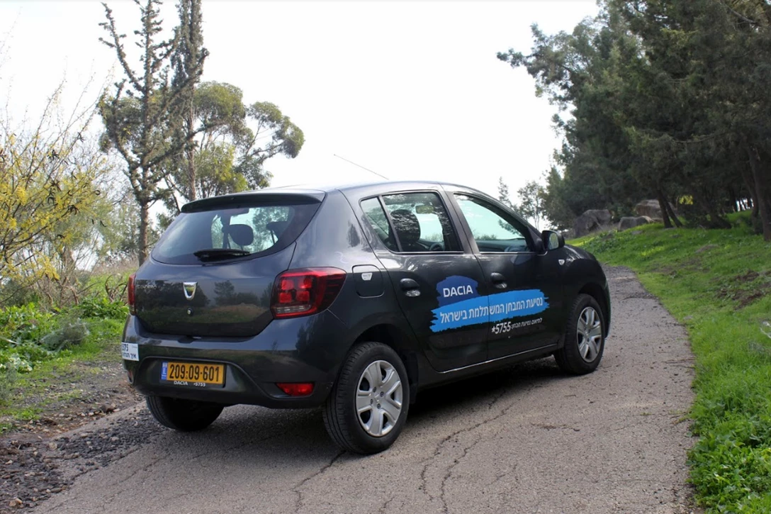1616023-דאציה סנדרו - מבחן דרכים (0.96 ל טורבו רובוטי) (6).jpg