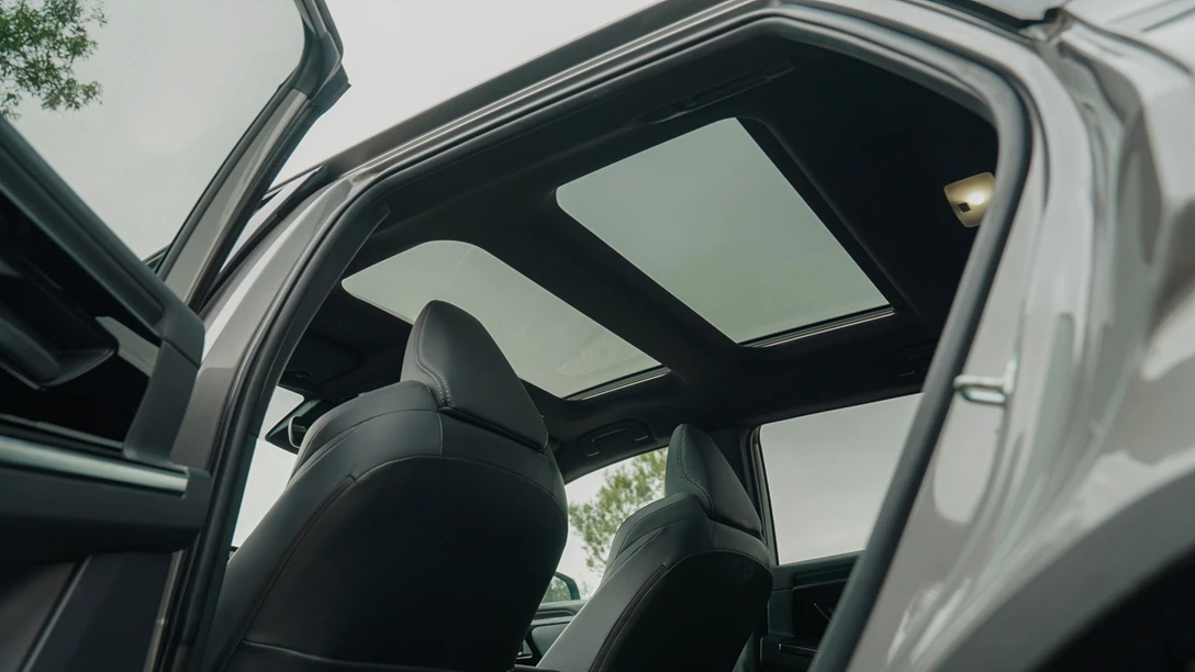 1681691-Hyundai IONIQ 5 vs Skoda Enyaq vs KIA EV6 vs TOYOTA BZ4X - 2023.00_26_26_12.Still085 copy.jpg