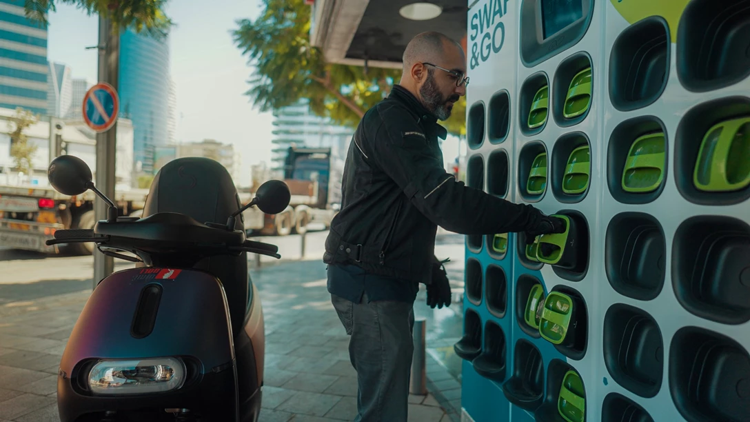 1669424-gogoro 2022.00_08_31_01.Still007 copy.jpg