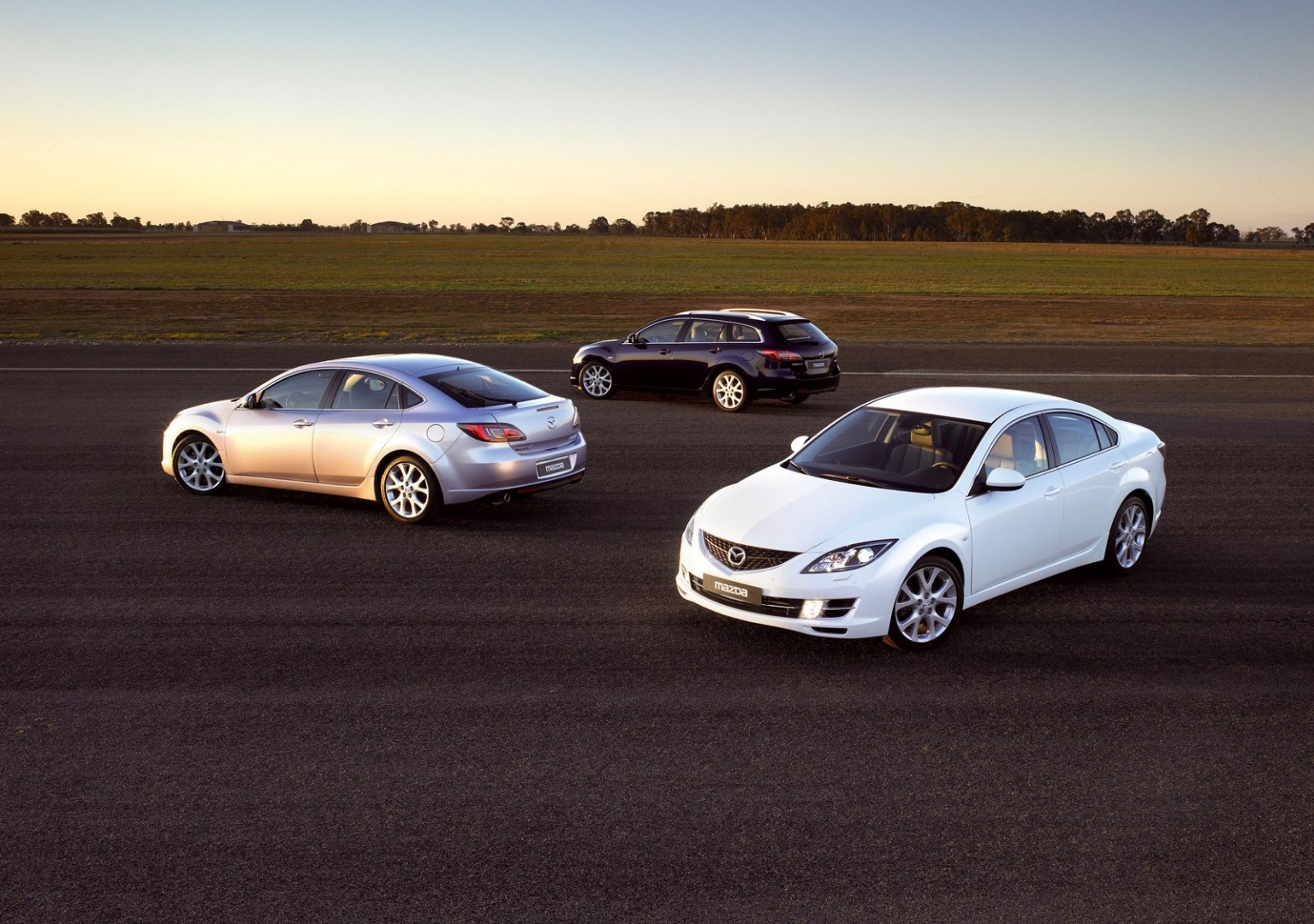 1593761-Mazda-6_Sedan 5.jpg