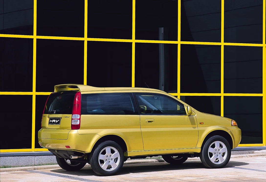 1606530-Honda-hrv-1999-2004-06.jpg