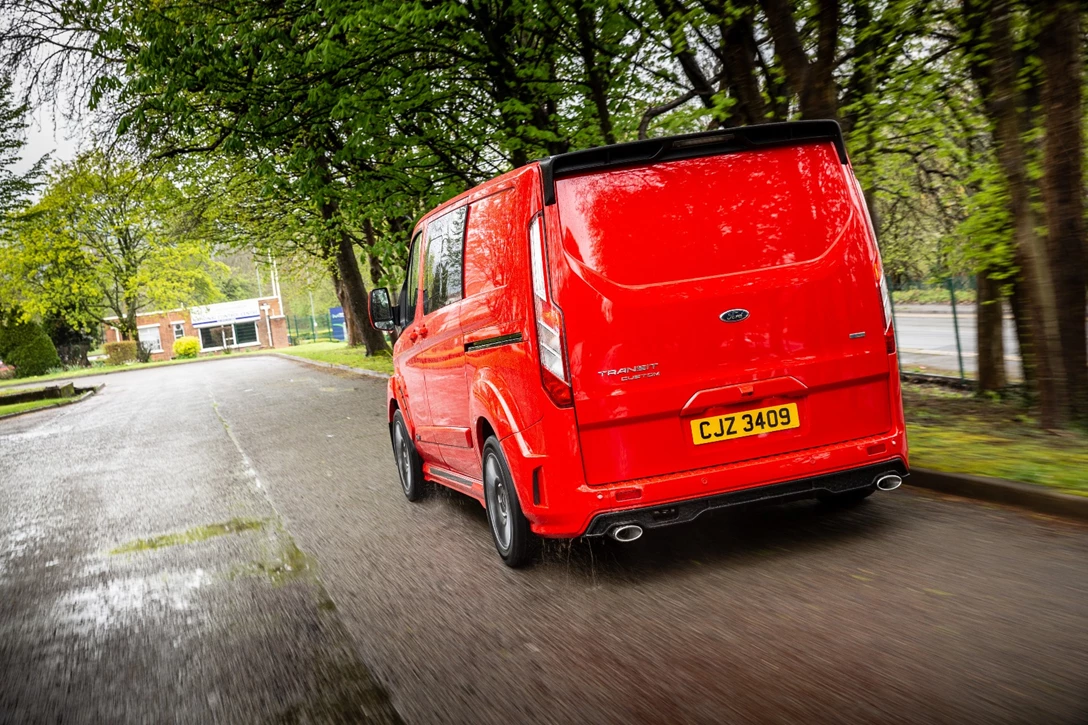 1595219-MS-RT Transit Custom-100.jpg