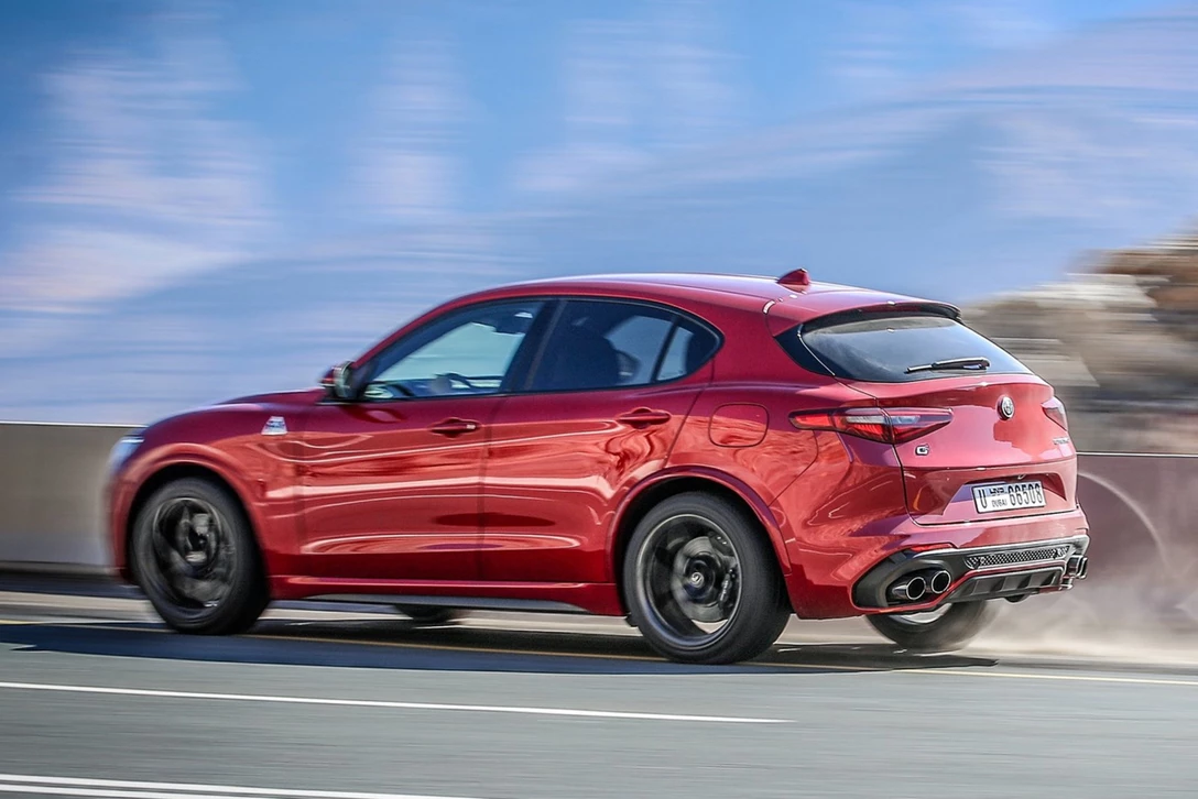 1606803-אלפא רומיאו סטלביו מבחן השקה (2).jpg