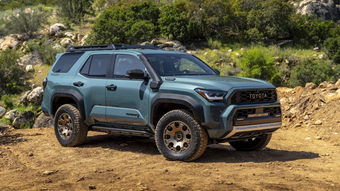 1695465-2025_Toyota_4Runner_Trailhunter_Everest_03-1500x1000.jpg