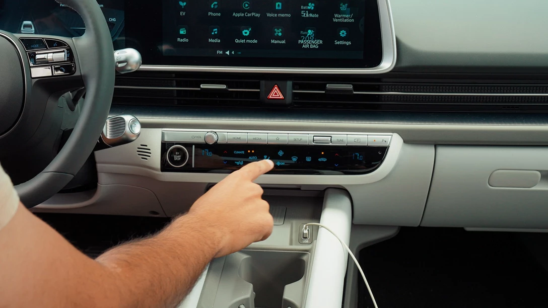 1682645-Hyundai IONIQ 6 2023.00_04_49_00.Still057 copy-min.jpg