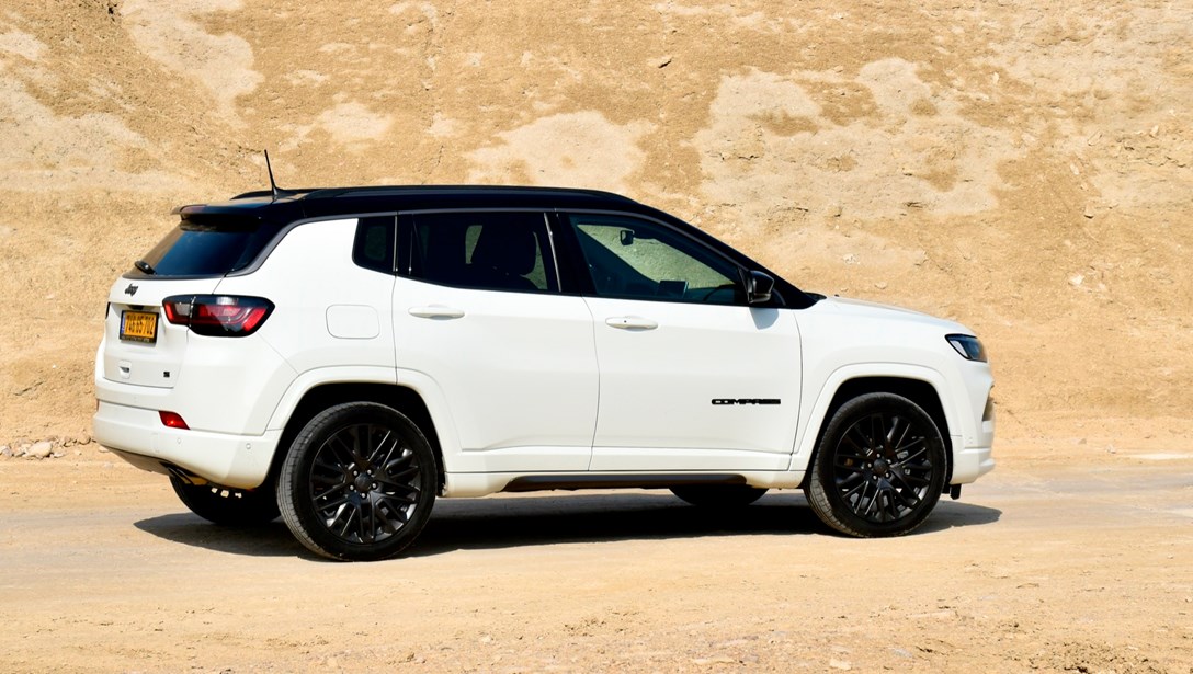 1659859-COMPASS - 7.jpeg